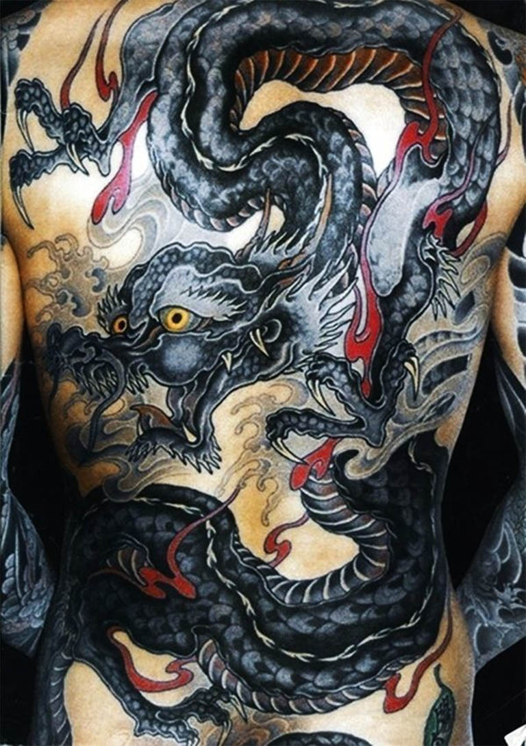 Китайский дракон значение. Дракон якудза. Сюаньлун черный дракон. Татуировки якудза дракон. Китайский дракон тату.